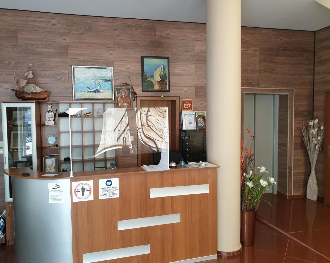 Family Hotel Diana Pomorie Kültér fotó