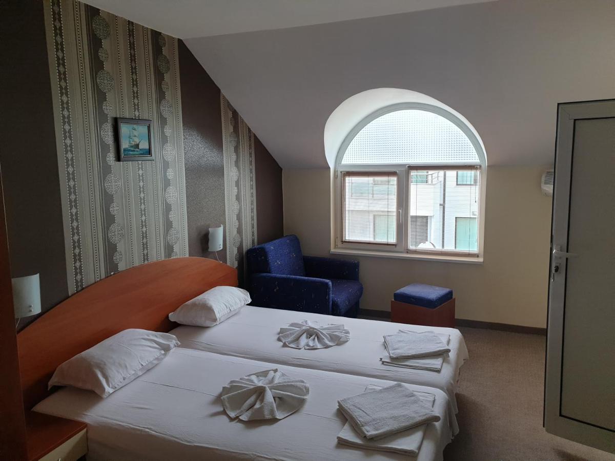 Family Hotel Diana Pomorie Kültér fotó
