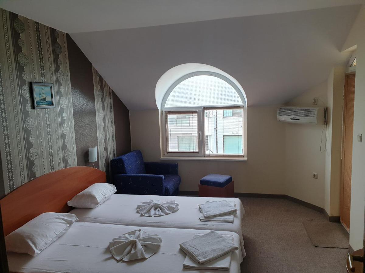 Family Hotel Diana Pomorie Kültér fotó