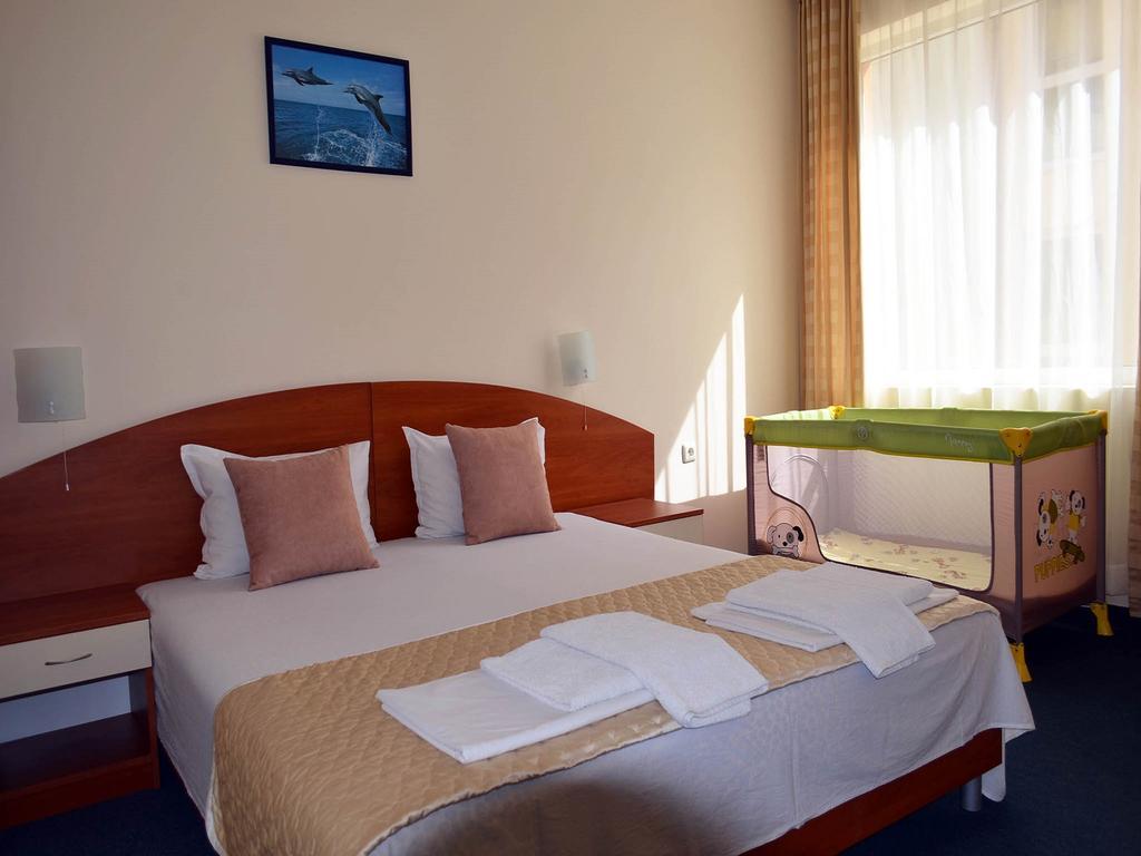 Family Hotel Diana Pomorie Kültér fotó