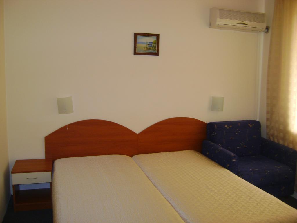 Family Hotel Diana Pomorie Kültér fotó