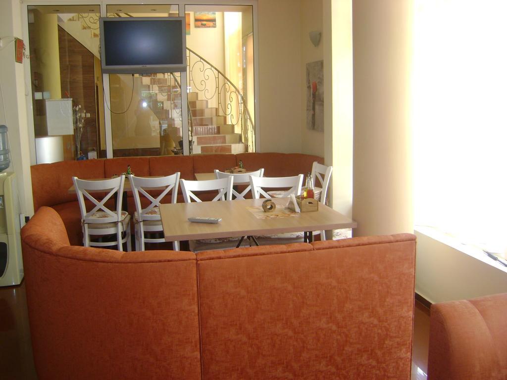 Family Hotel Diana Pomorie Kültér fotó