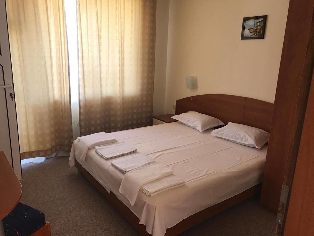 Family Hotel Diana Pomorie Kültér fotó