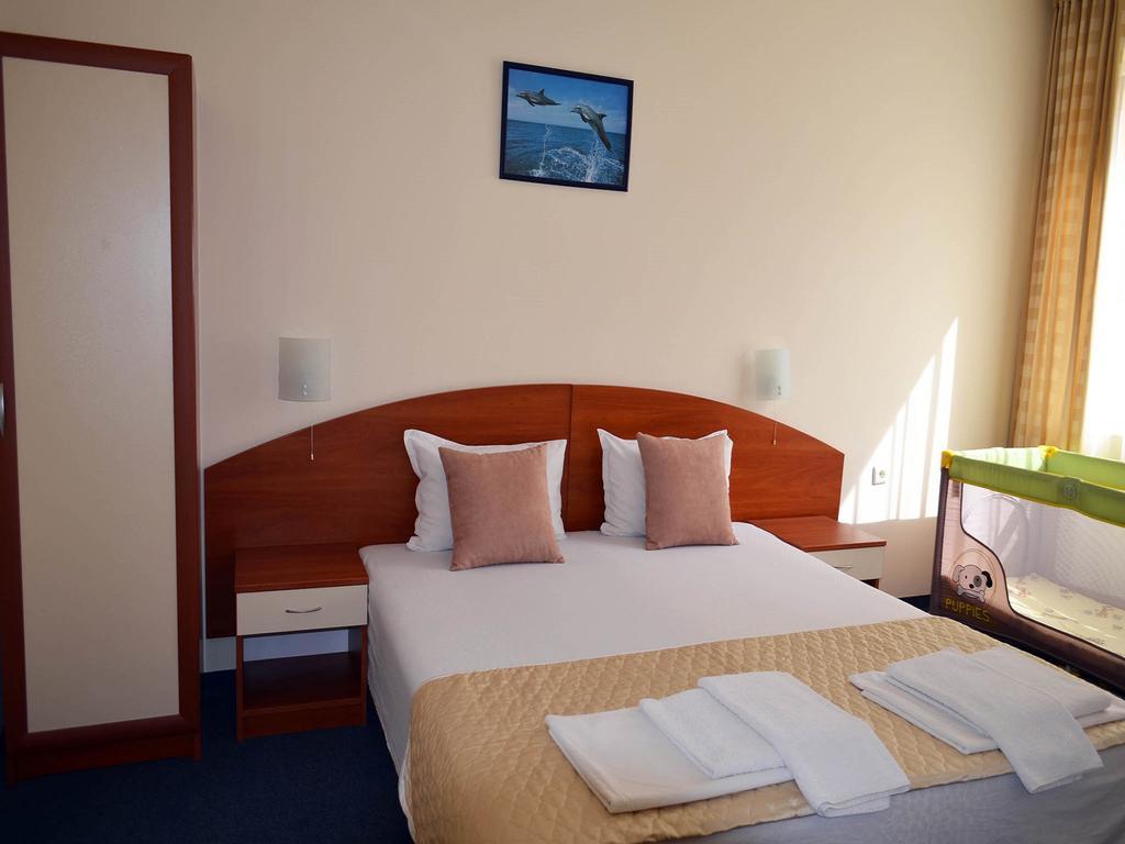 Family Hotel Diana Pomorie Kültér fotó