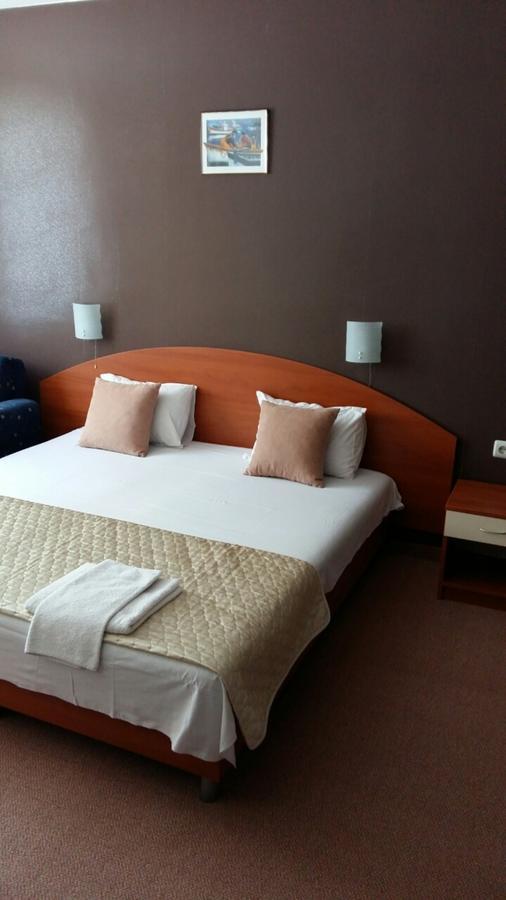 Family Hotel Diana Pomorie Kültér fotó